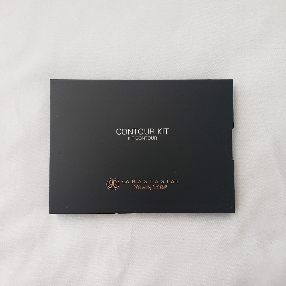 NEW Anastasia Bervely Hills - Contour Kit